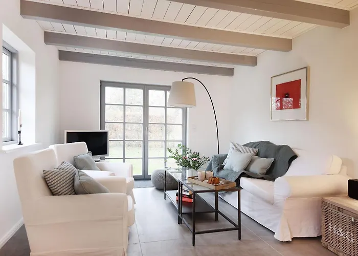 Kembser Kate - Ostholstein Kembser Kate - Meernaehe * Behrensdorf